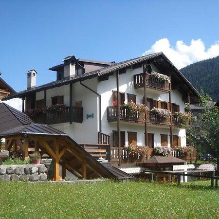 Albergo Ombrettola Falcade Bagian luar foto