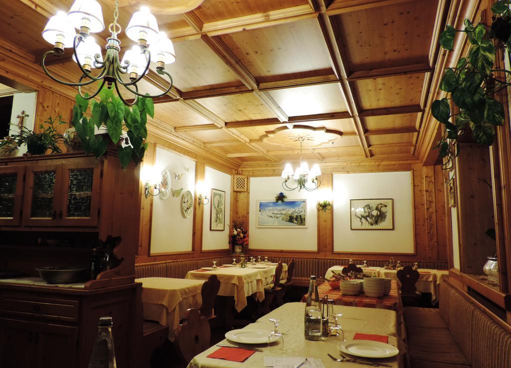 Albergo Ombrettola Falcade Bagian luar foto